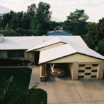 How much does an aluminum roof weigh?